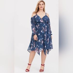TORRID Blue Floral Chiffon Dress Sz. 00 BNWT